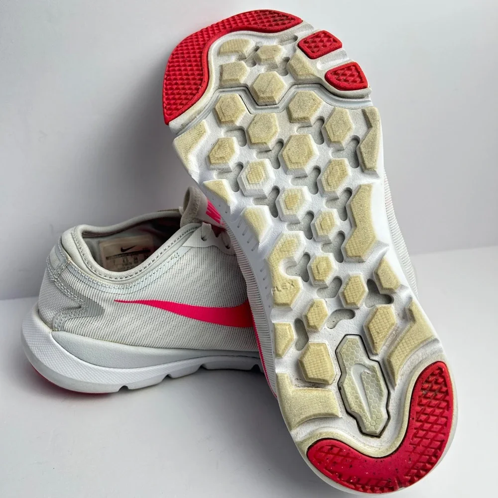 Nike style while